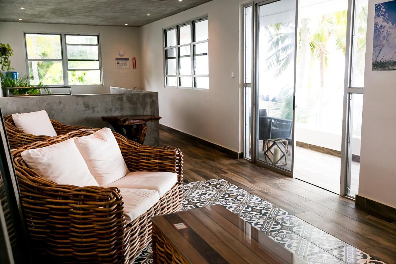 Numero Uno Beach House San Juan Exterior photo