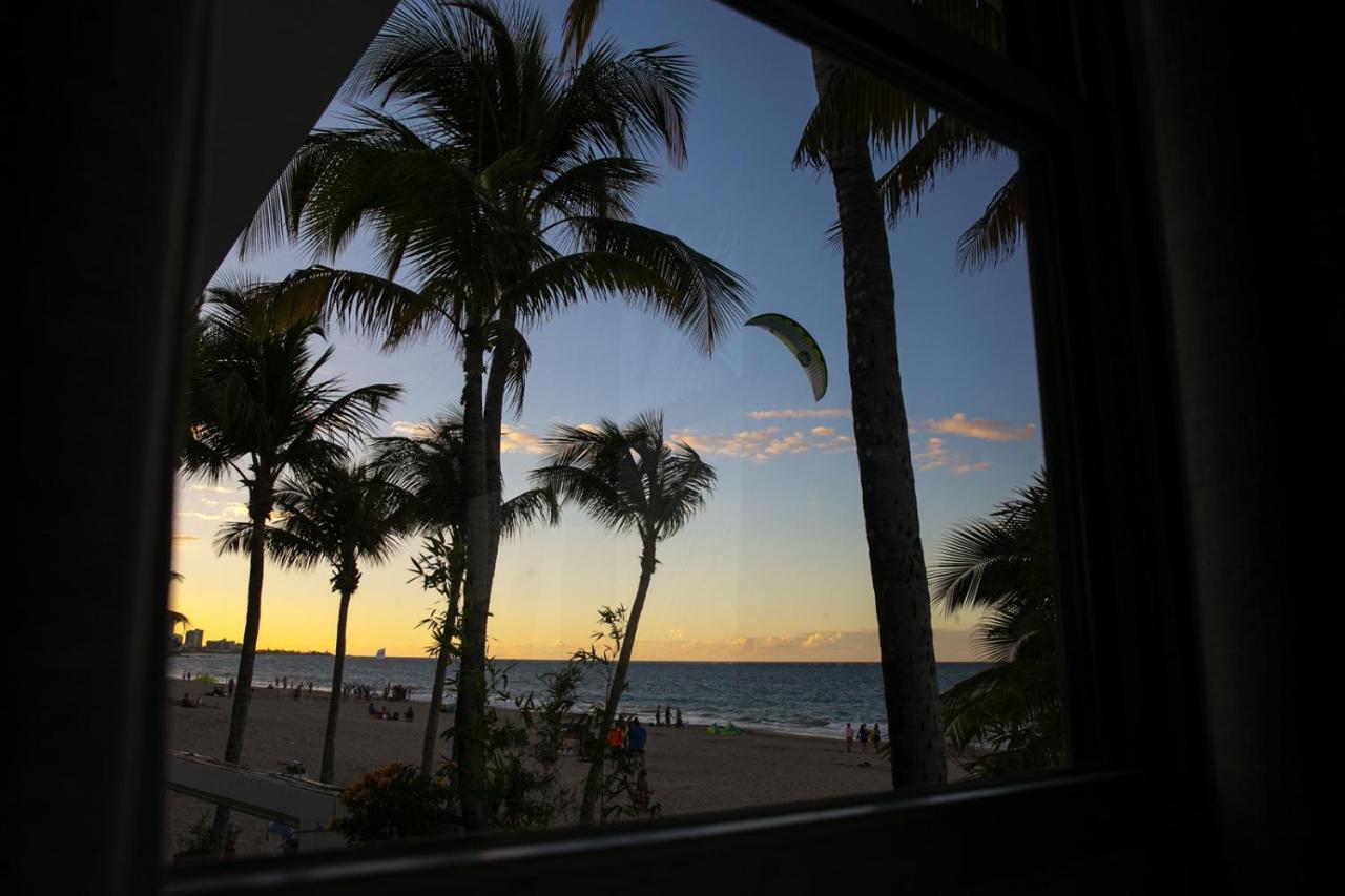 Numero Uno Beach House San Juan Exterior photo