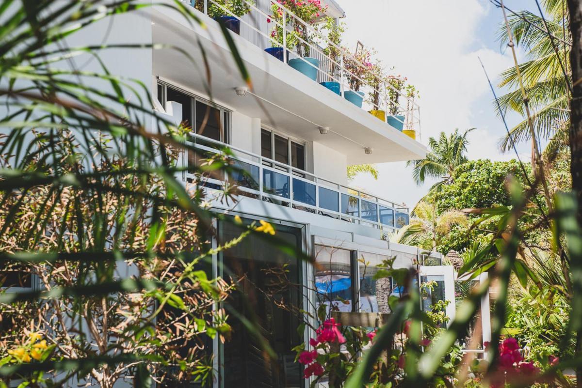 Numero Uno Beach House San Juan Exterior photo